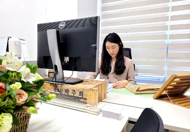 수원경제범죄변호사, 업무상횡령 연루 시 혼동되기 쉬운 '의도'부터 정리할 것 당부 이미지